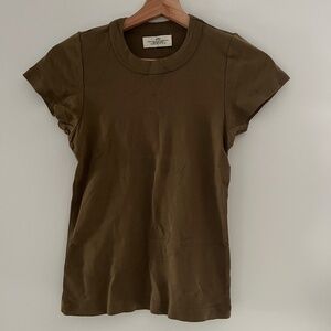 ARQ Janie Olive tee S New